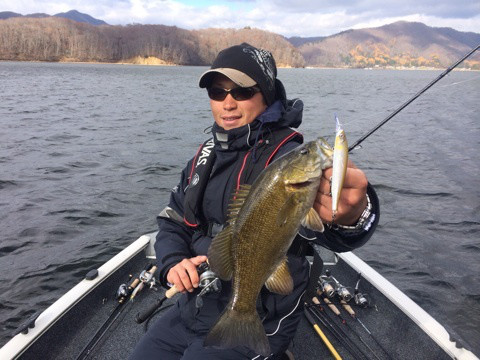 {25418845-45B4-492D-9757-02EB473D235B:01}